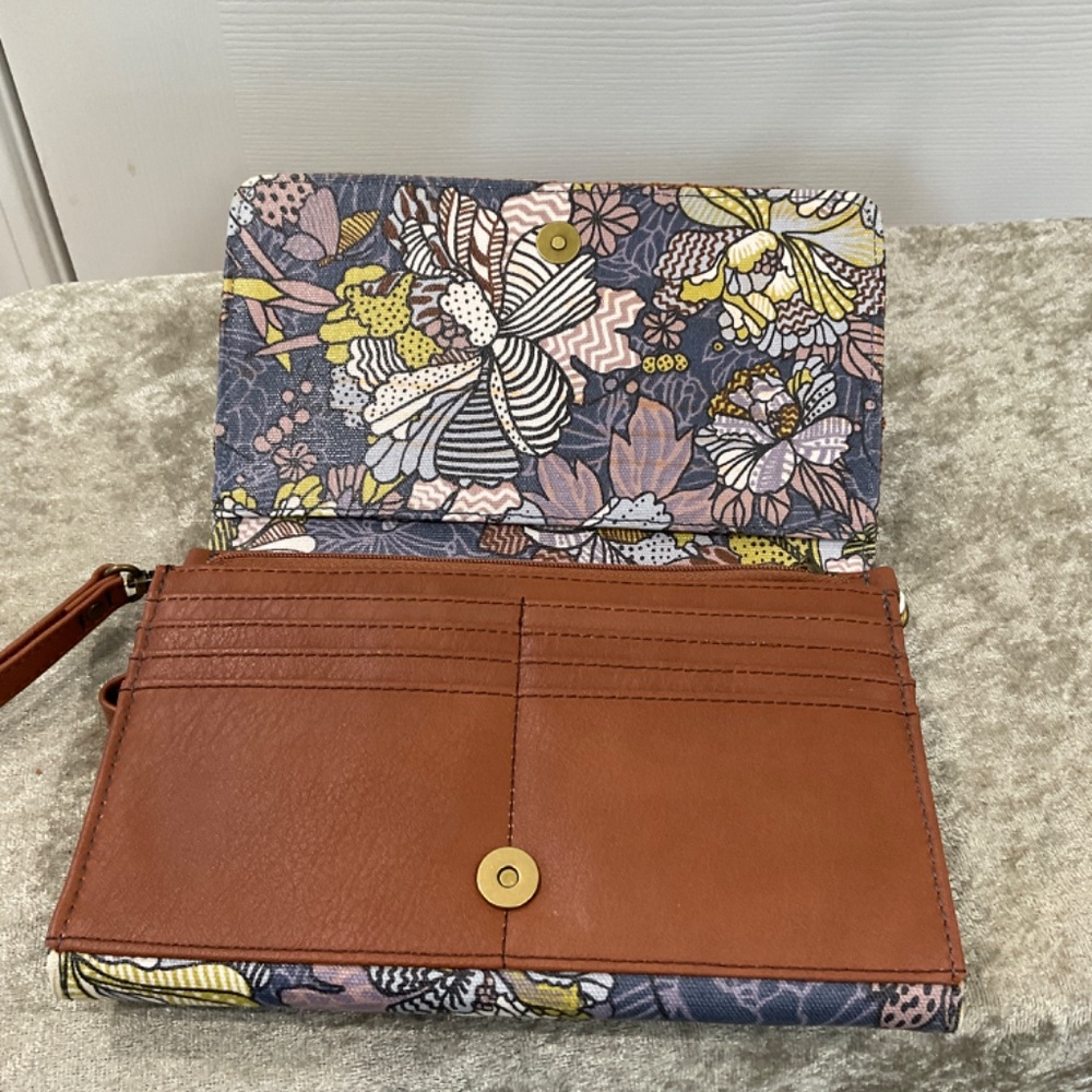 Sakroots Marin Mini Crossbody Shadow Purse Wallet, NWT - Picture 4 of 5